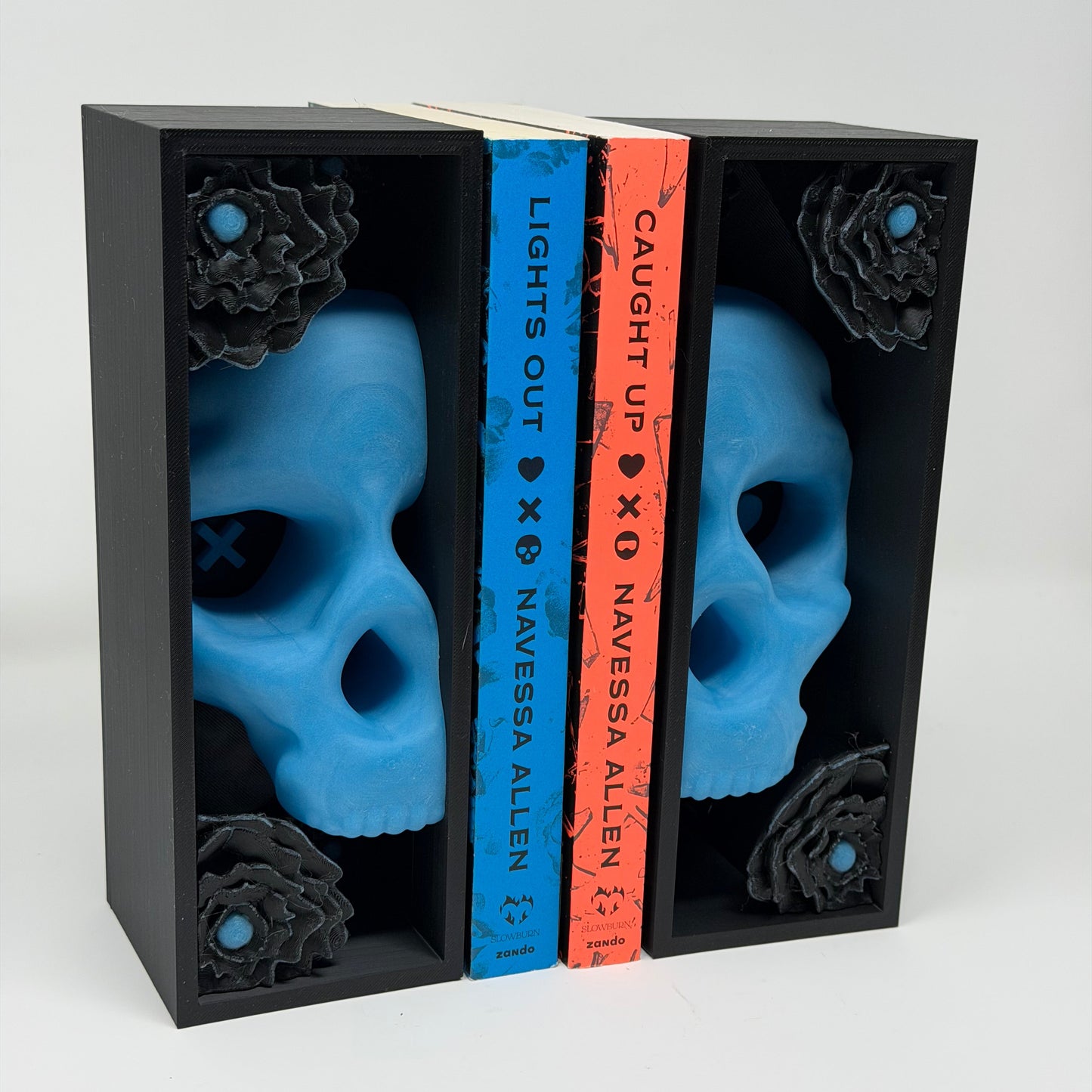 Skull Book Nook | Dark Romance Book Shelf Decor