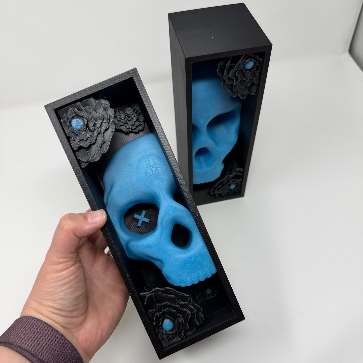 Skull Book Nook | Dark Romance Book Shelf Decor
