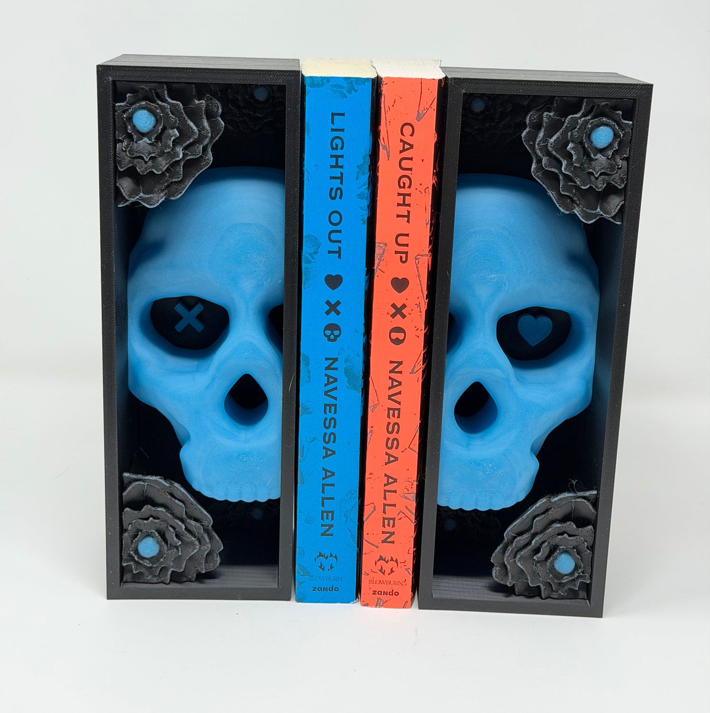 Skull Book Nook | Dark Romance Book Shelf Decor